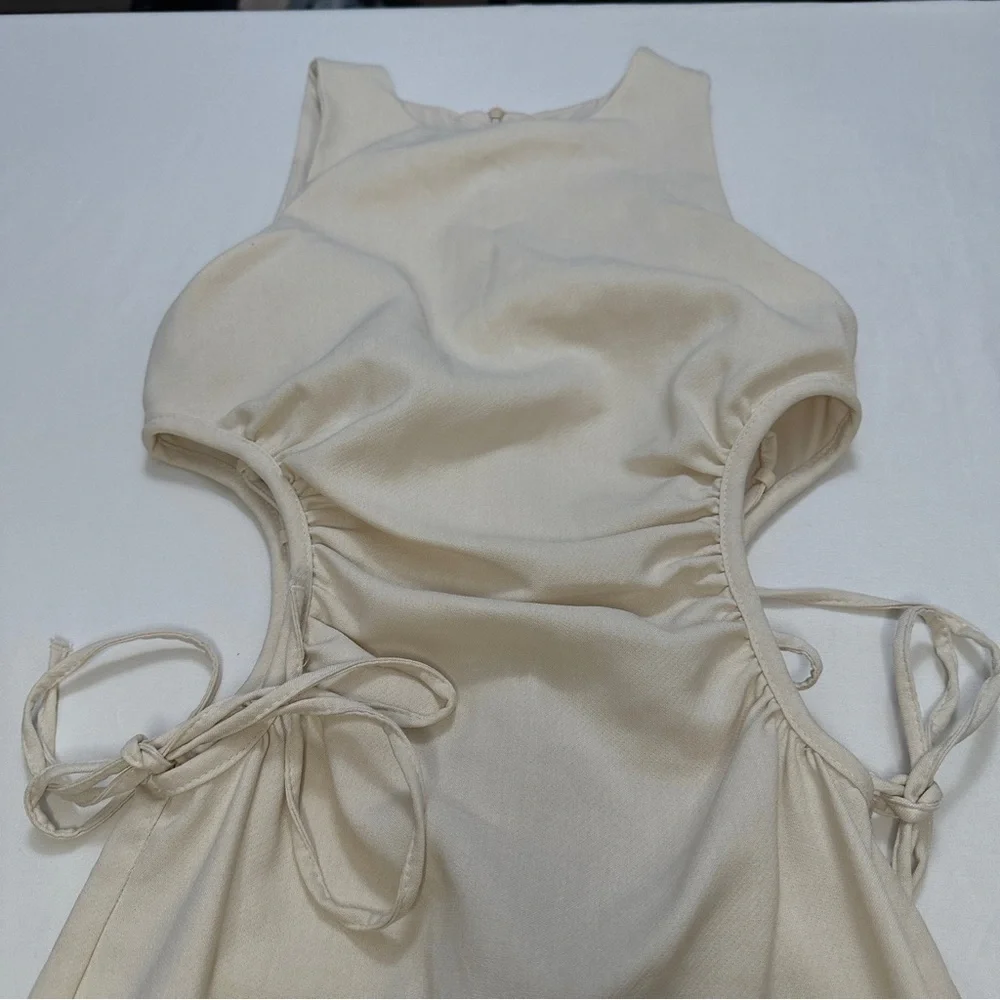 Zara Women’s Cut Out Slim Midi Dress Vanilla Ivory Blogger Favorite - Size XS - Picture 4 of 7